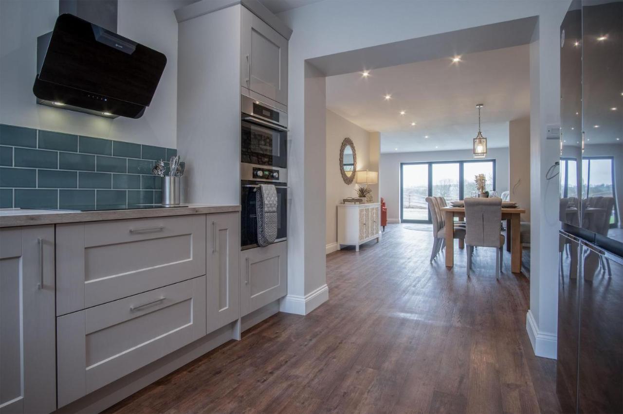 Kiln Park Farmhouse - 4 Bedroom Cottage - Narberth Buitenkant foto